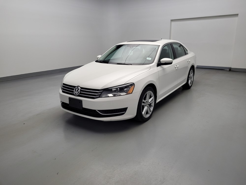 Used 2014 Volkswagen Passat Driver Front Bumper