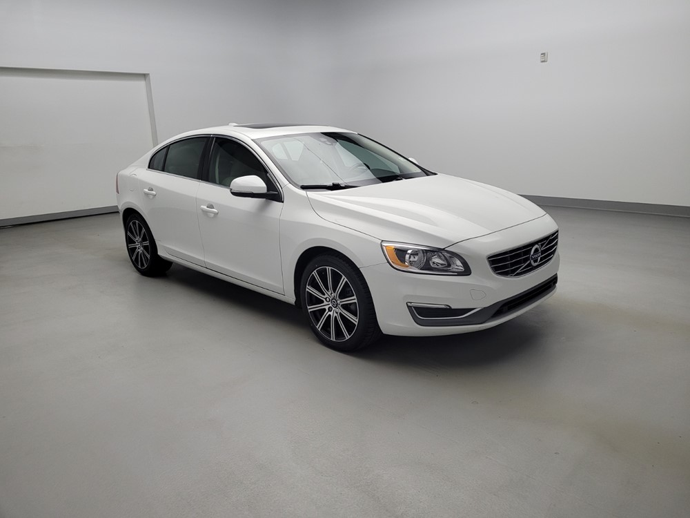 Used 2018 Volvo S60 Driver Front Bumper