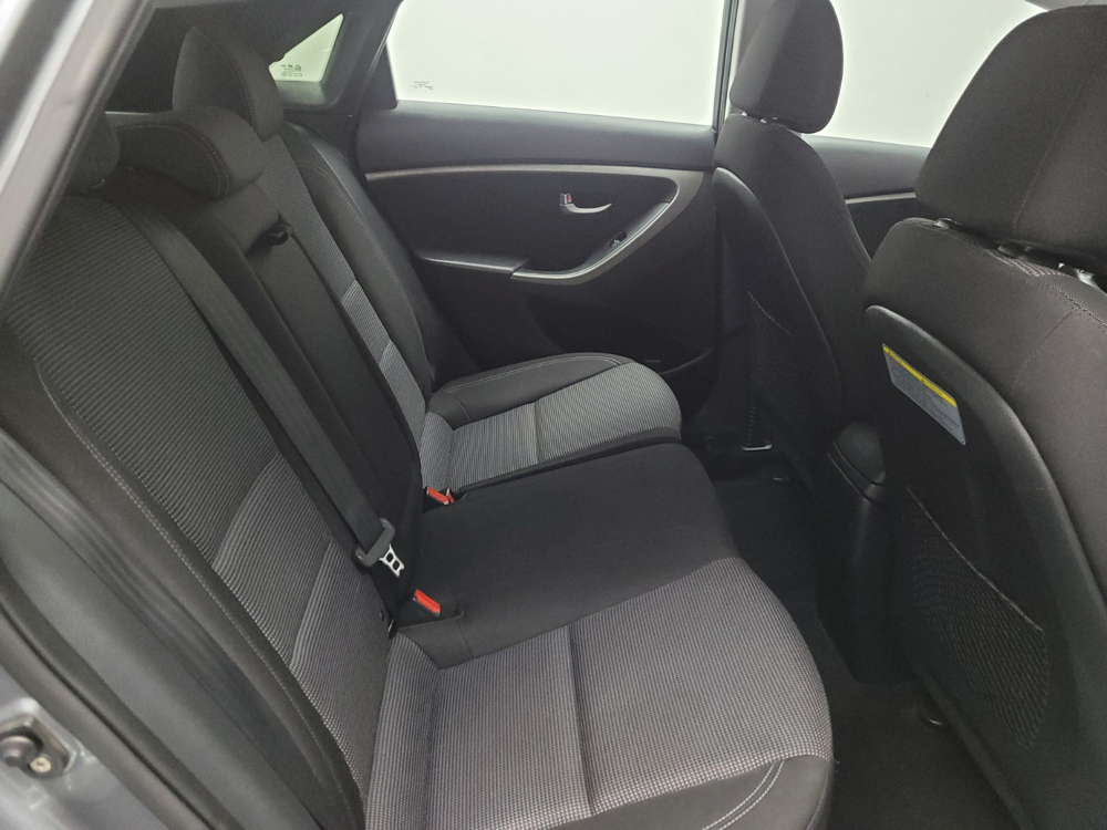 2016 Hyundai Elantra GT Base photo 15