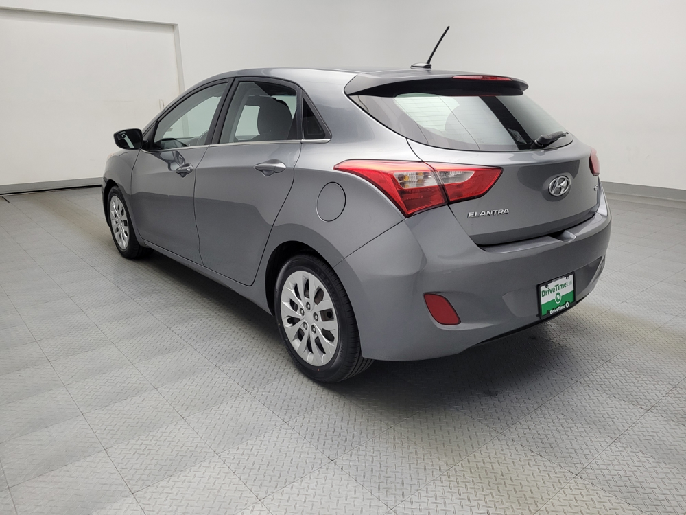 2016 Hyundai Elantra GT Base photo 4