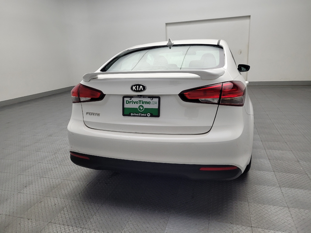 2017 Kia Forte LX photo 6