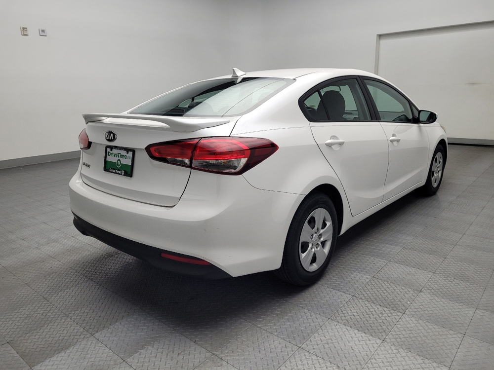 2017 Kia Forte LX photo 7