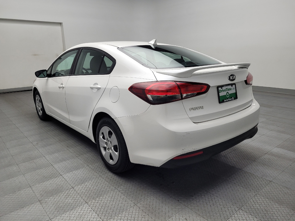 2017 Kia Forte LX photo 4