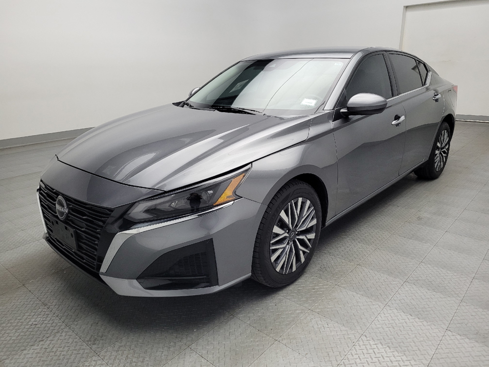 2023 Nissan Altima SV