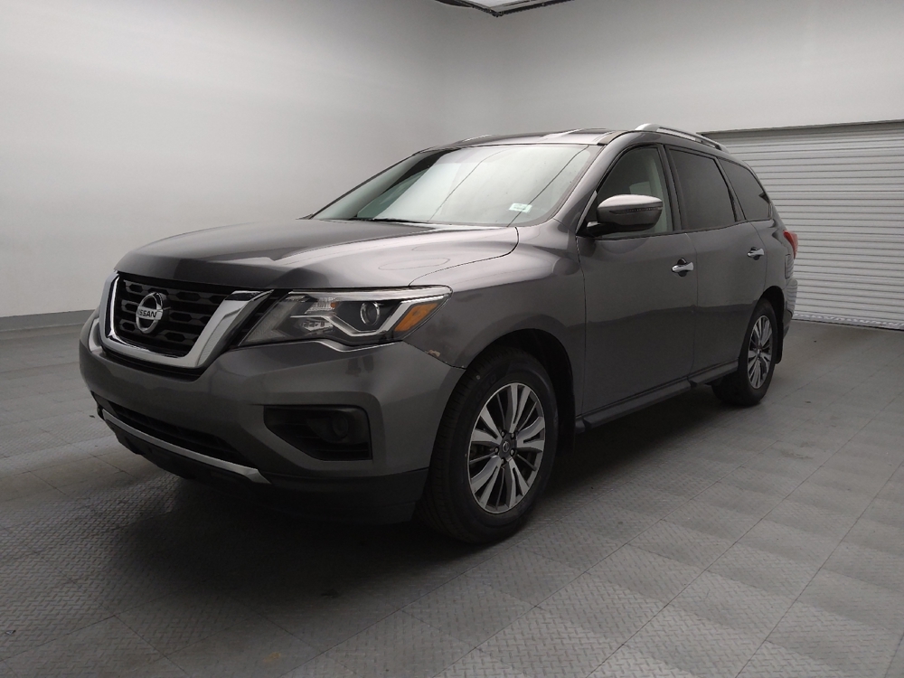 2019 Nissan Pathfinder S's photo