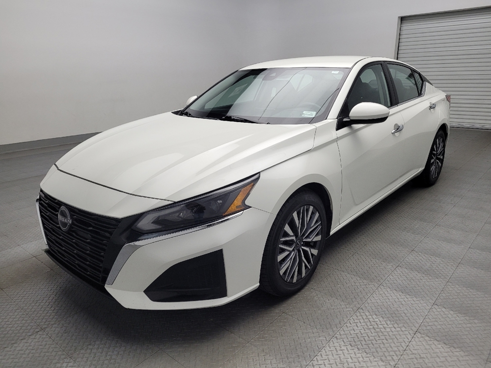 2023 Nissan Altima SV