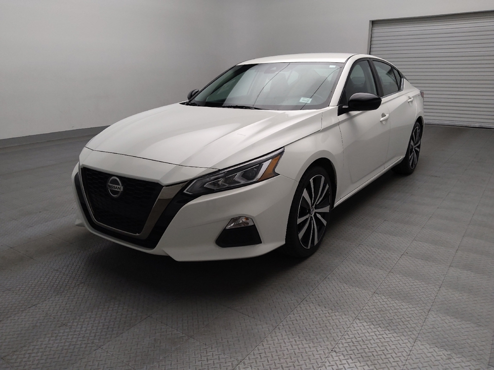 2022 Nissan Altima SR