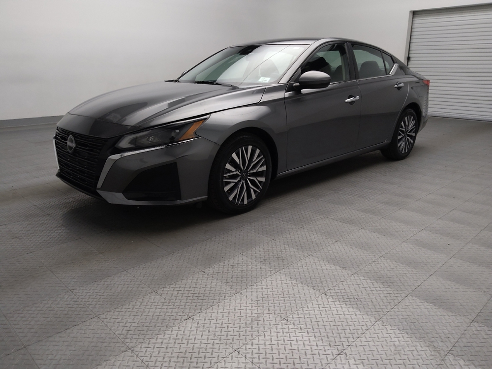 2023 Nissan Altima SV
