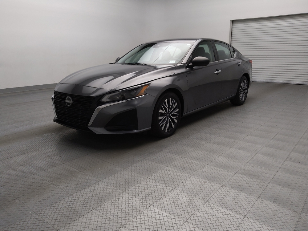 2024 Nissan Altima SV's photo