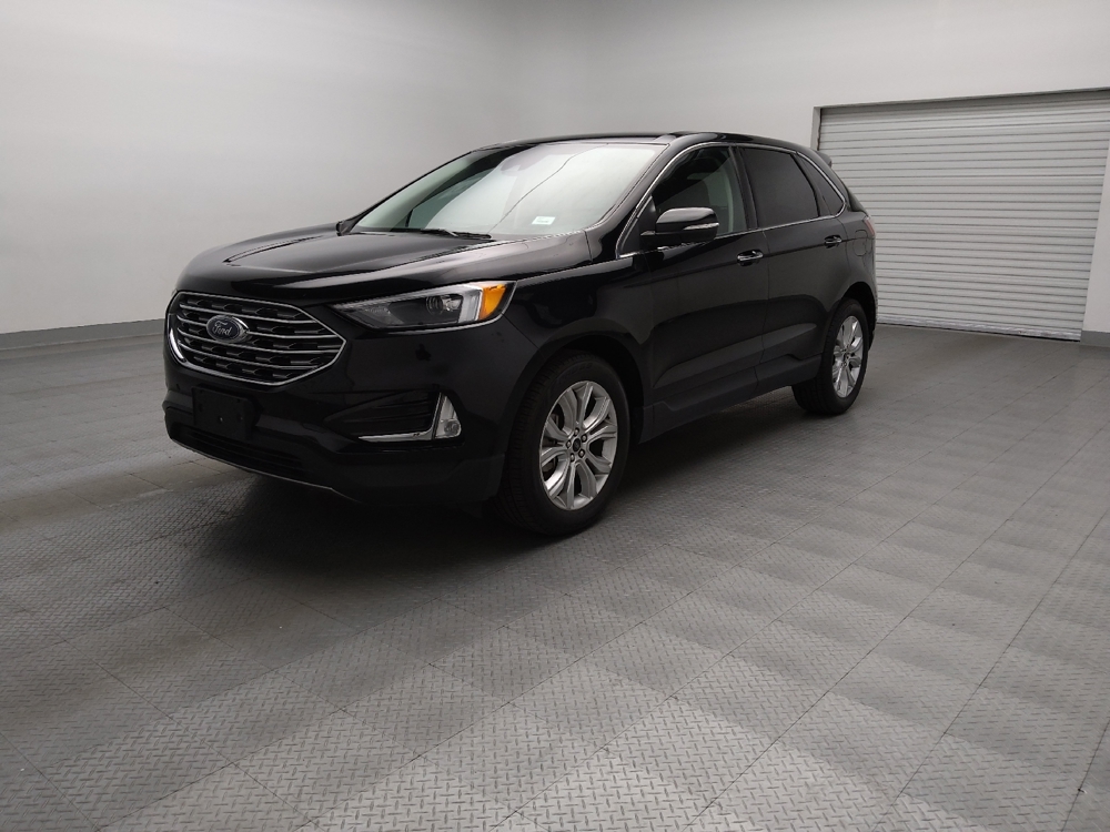 2023 Ford Edge Titanium's photo