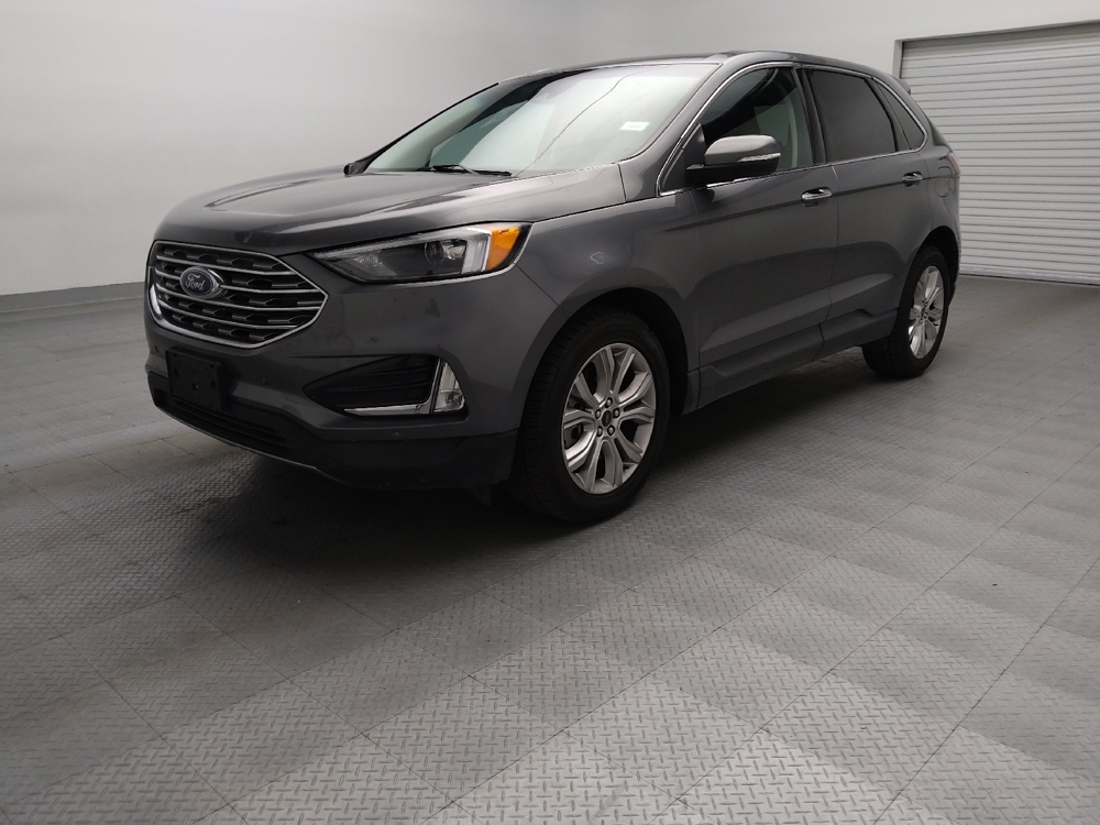 2024 Ford Edge Titanium's photo