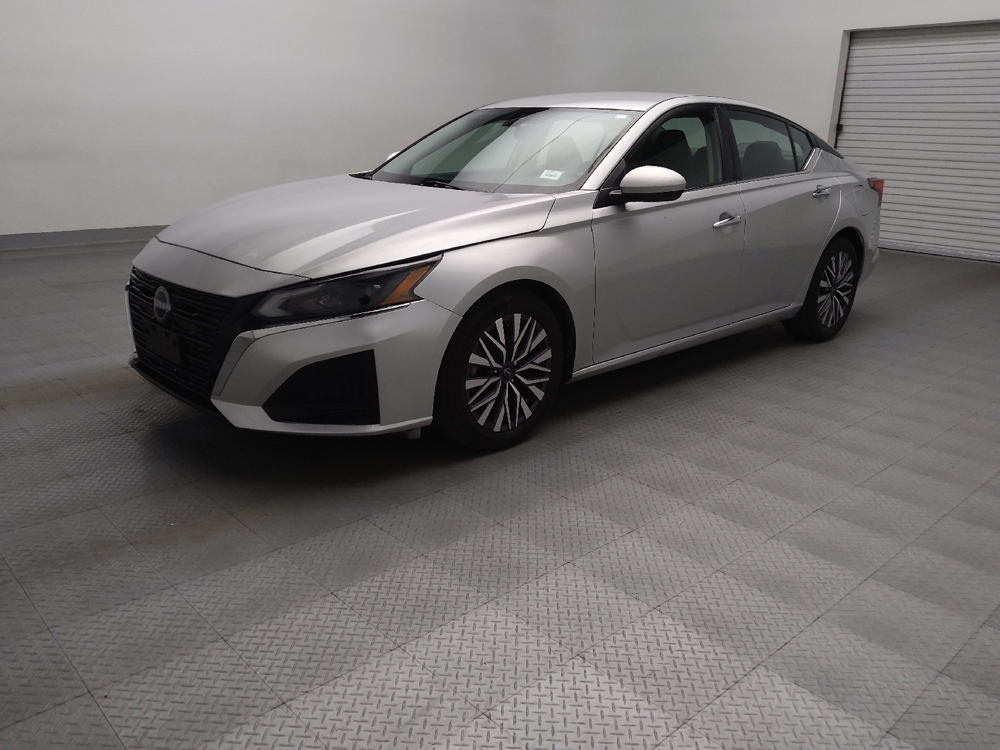 2023 Nissan Altima SV
