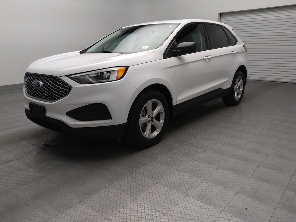 2024 Ford Edge SE's photo