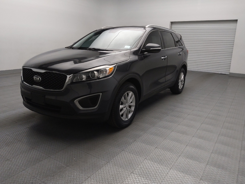 2017 Kia Sorento LX's photo