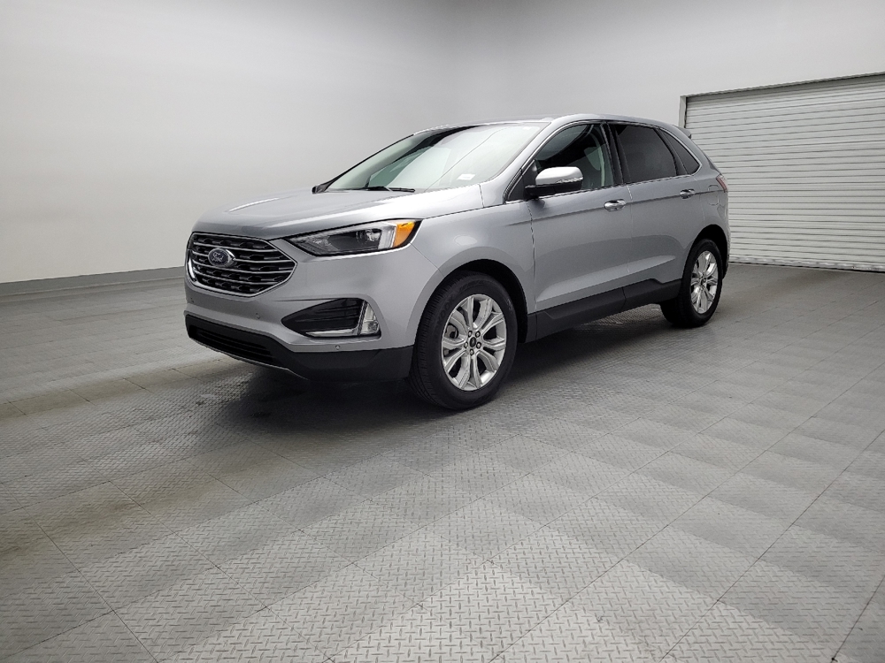2024 Ford Edge Titanium's photo
