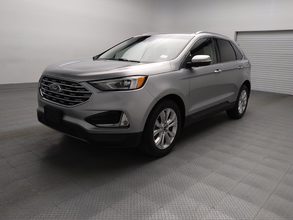 2020 Ford Edge Titanium's photo