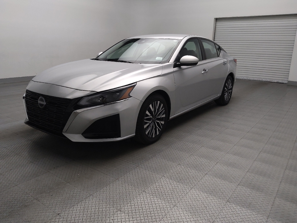 2023 Nissan Altima SV