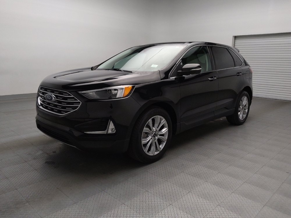 2024 Ford Edge Titanium's photo