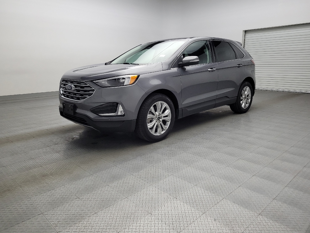 2024 Ford Edge Titanium's photo