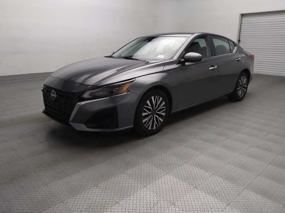 2023 Nissan Altima SV