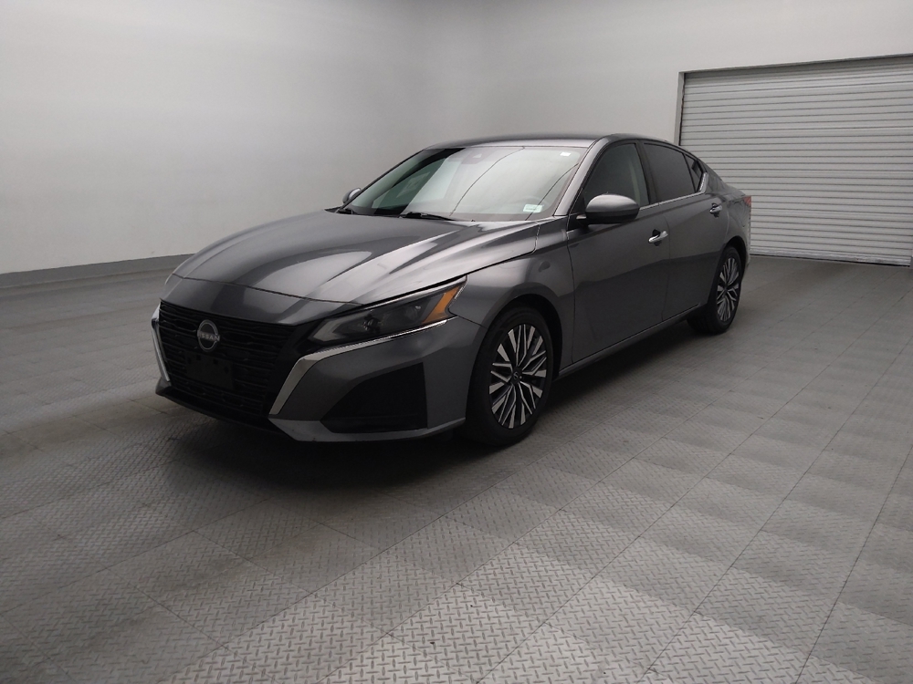 2023 Nissan Altima SV