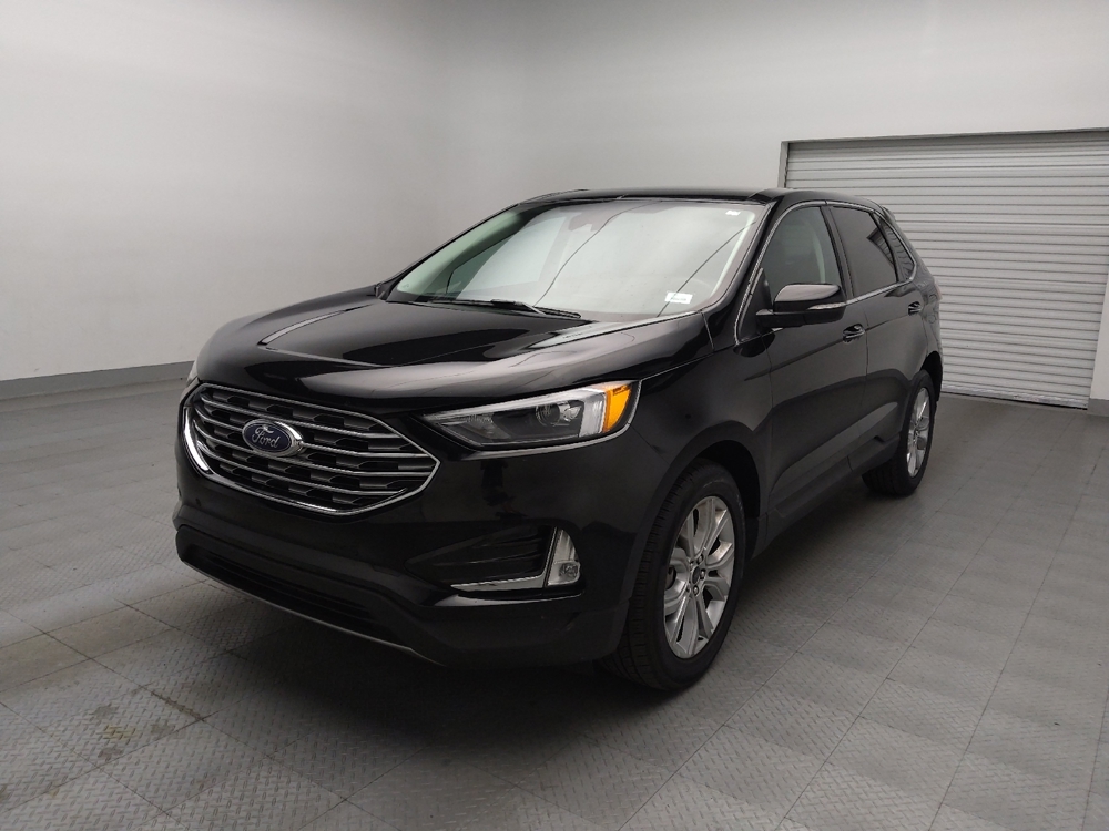 2023 Ford Edge Titanium's photo