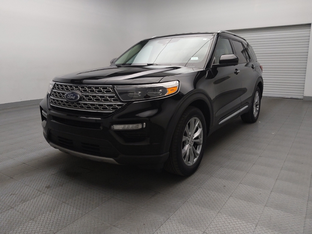 2022 Ford Explorer Limited's photo