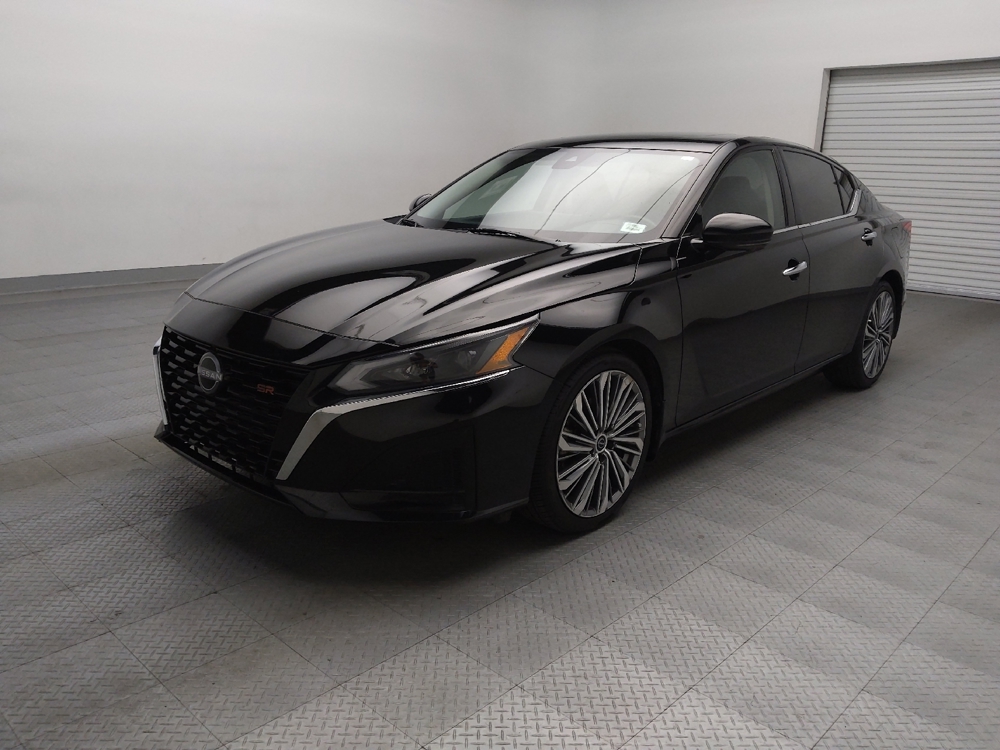 2023 Nissan Altima SL's photo