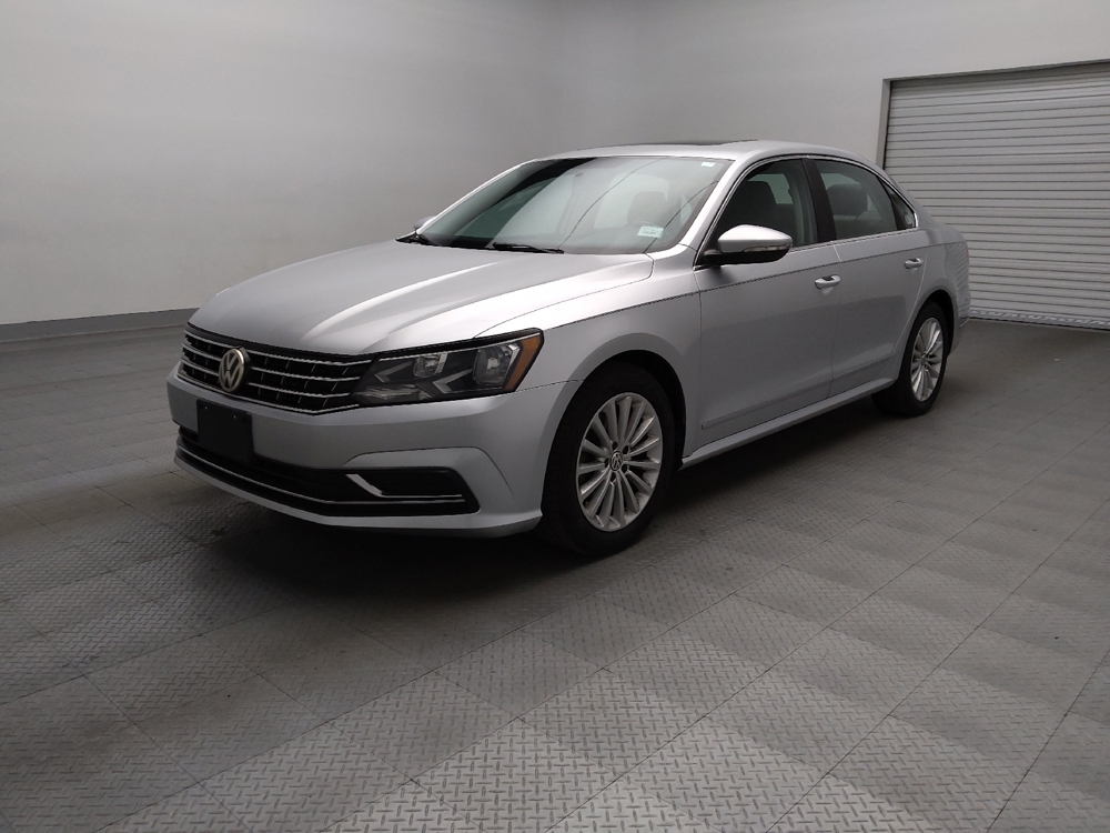 2016 Volkswagen Passat SE