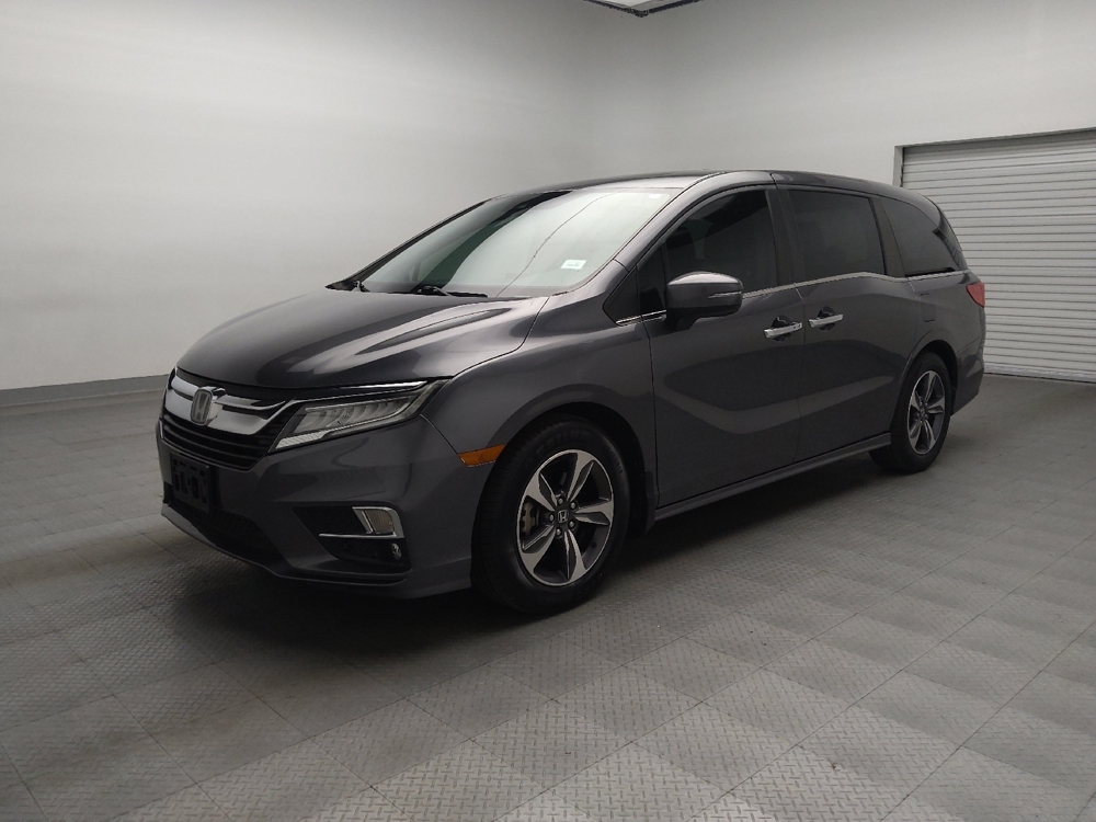 2018 Honda Odyssey Touring's photo