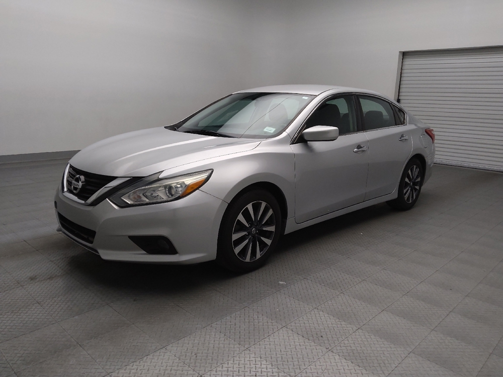 2017 Nissan Altima SV