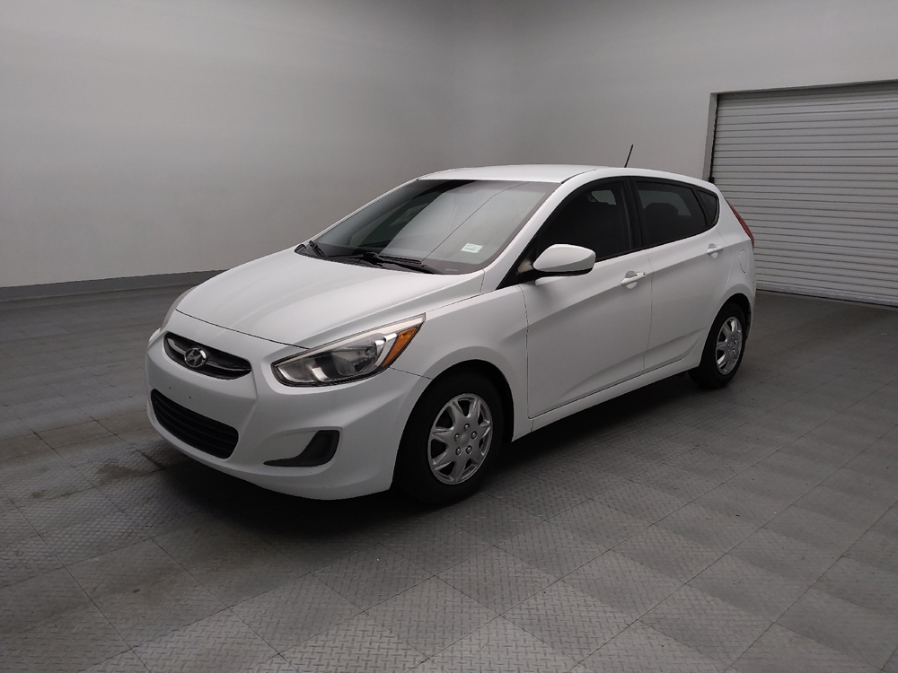 2016 Hyundai Accent SE's photo