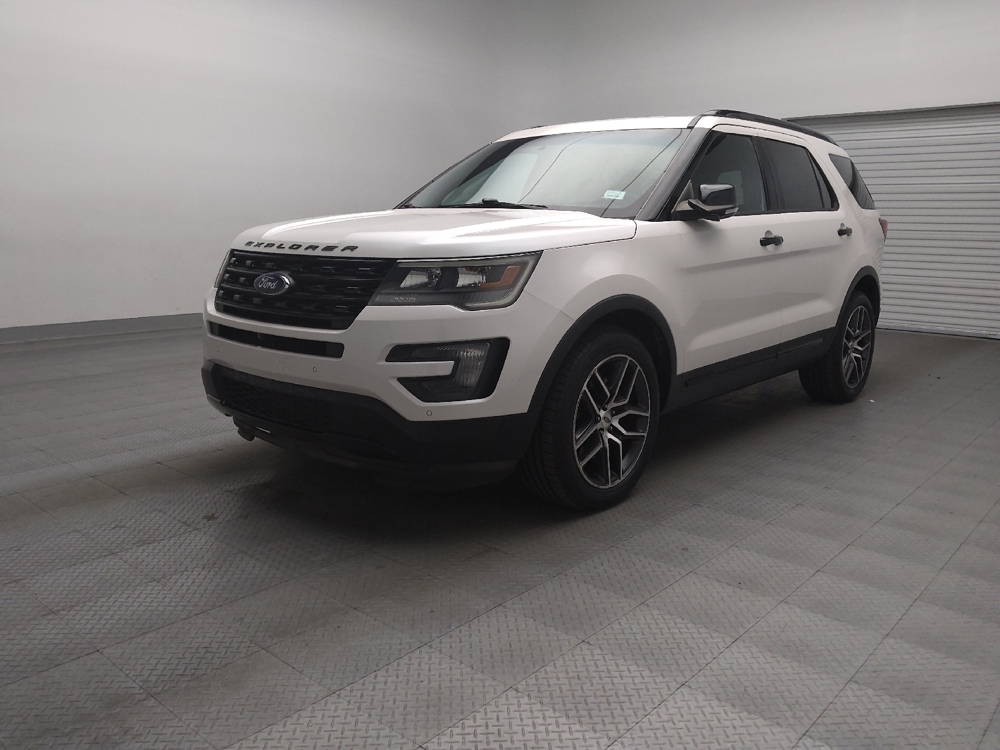 2016 Ford Explorer Sport's photo
