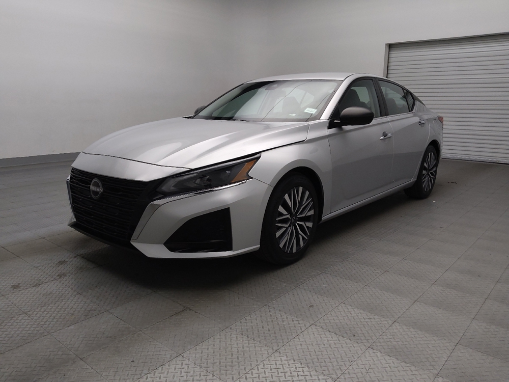 2024 Nissan Altima SV's photo