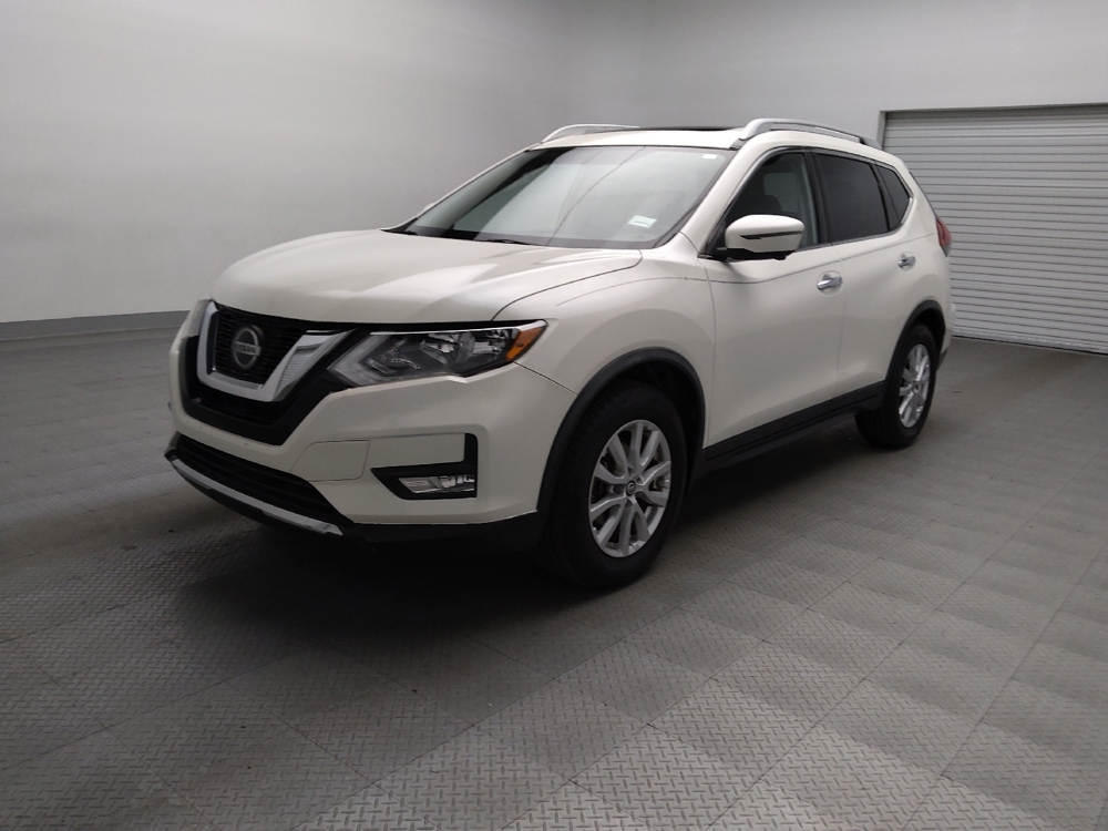 2018 Nissan Rogue SV's photo