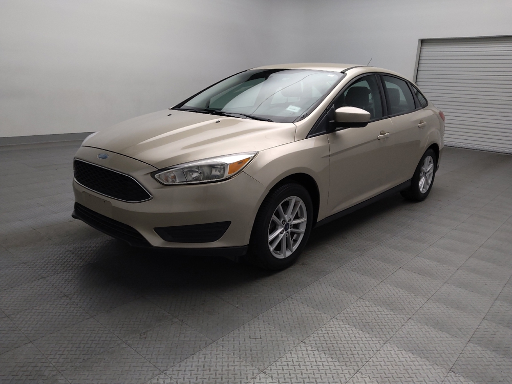 2018 Ford Focus SE's photo