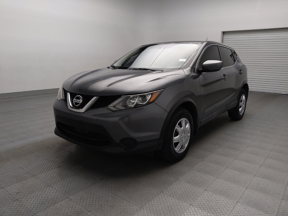 2017 Nissan Rogue Sport S's photo