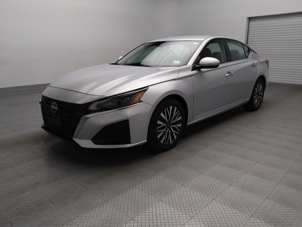 2023 Nissan Altima SV