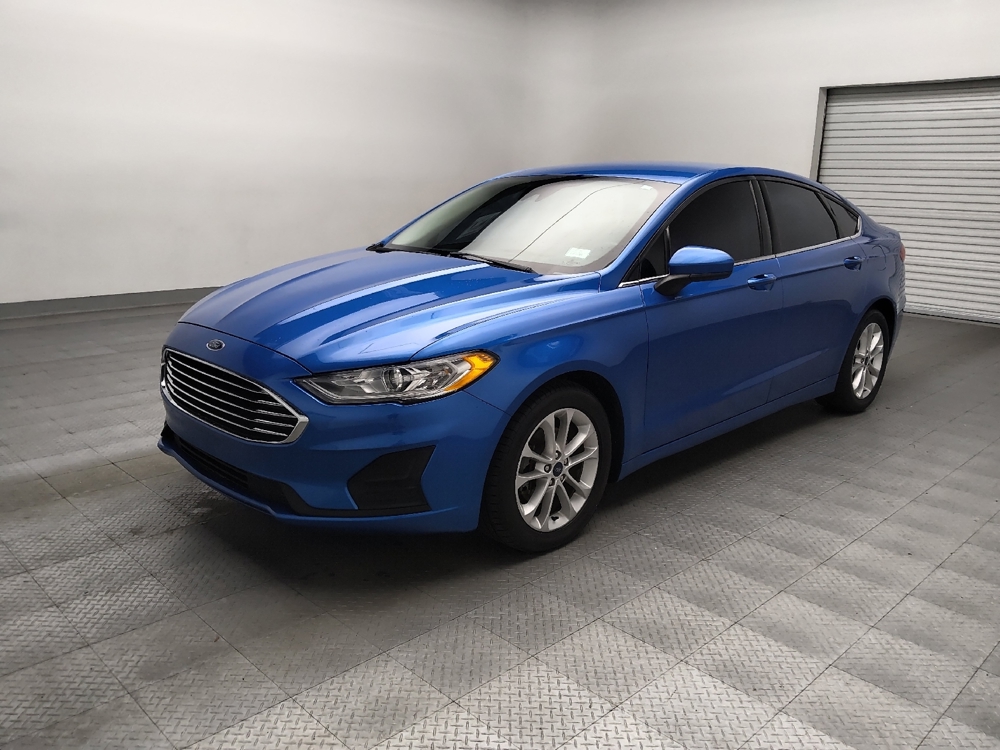 2019 Ford Fusion SE's photo