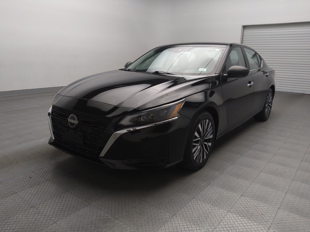 2024 Nissan Altima SV's photo