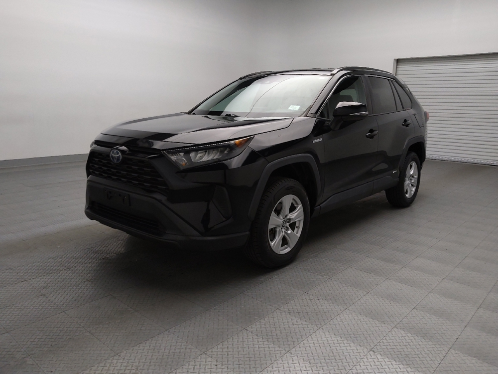 2019 Toyota RAV4 LE's photo