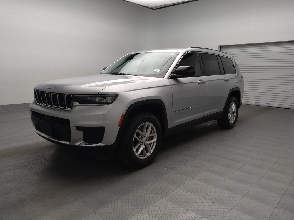 2023 Jeep Grand Cherokee L Laredo's photo