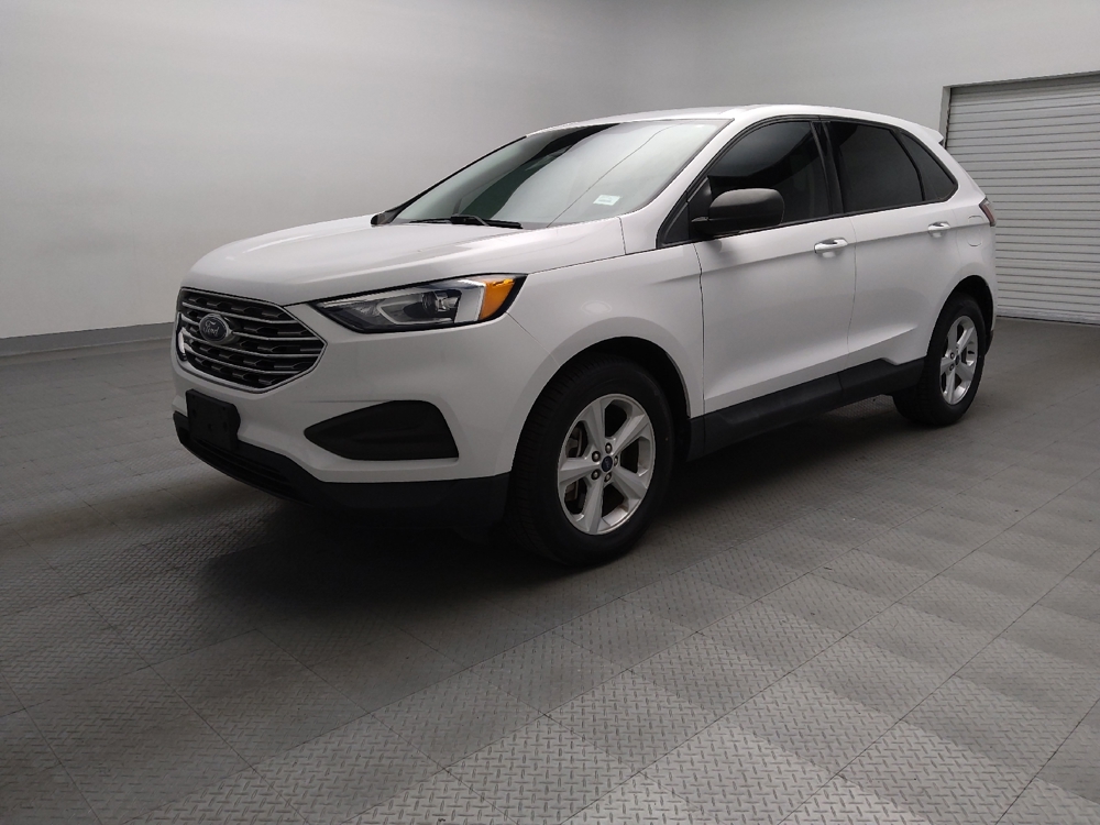 2021 Ford Edge SE's photo