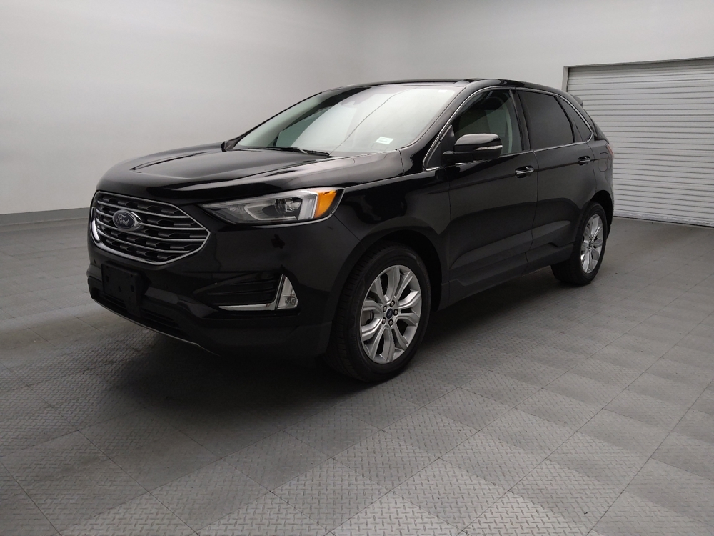 2021 Ford Edge Titanium's photo
