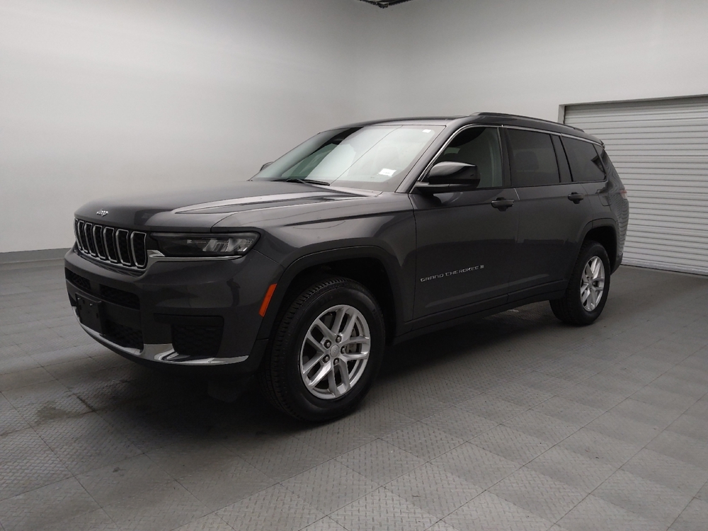 2023 Jeep Grand Cherokee L Laredo's photo