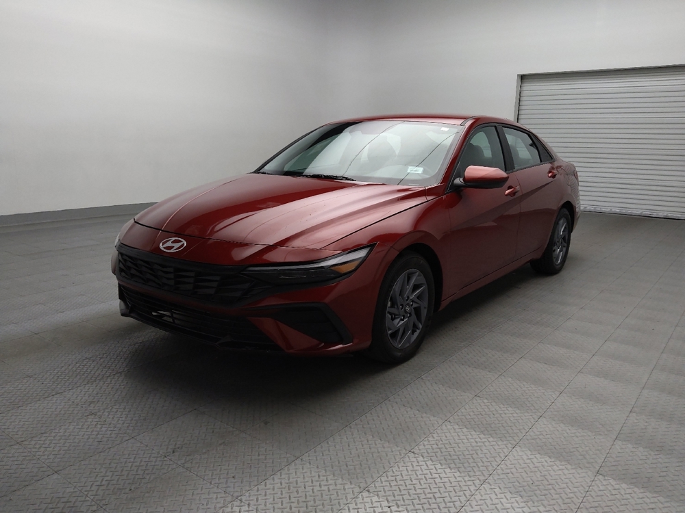 2024 Hyundai Elantra SEL's photo