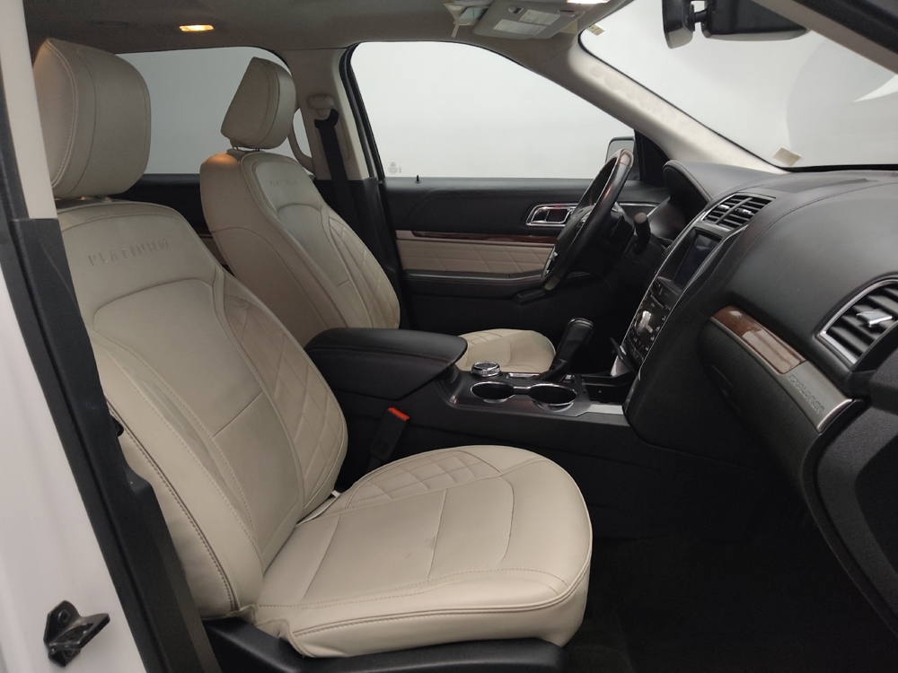 2018 Ford Explorer Platinum - Photo 16