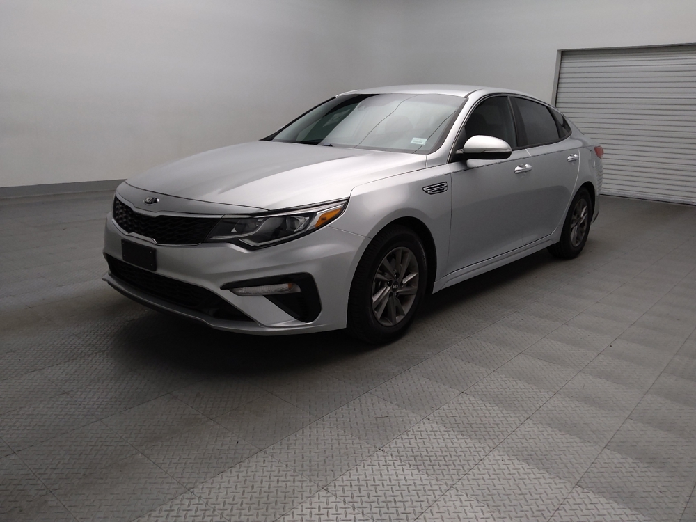 2020 Kia Optima LX's photo