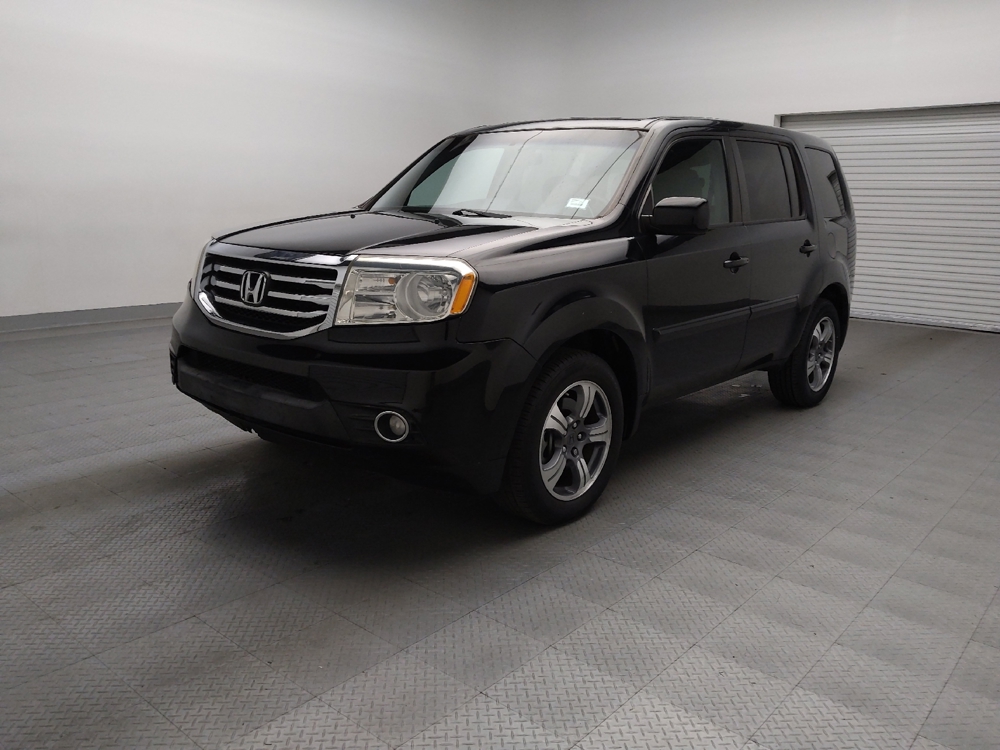 2015 Honda Pilot SE's photo