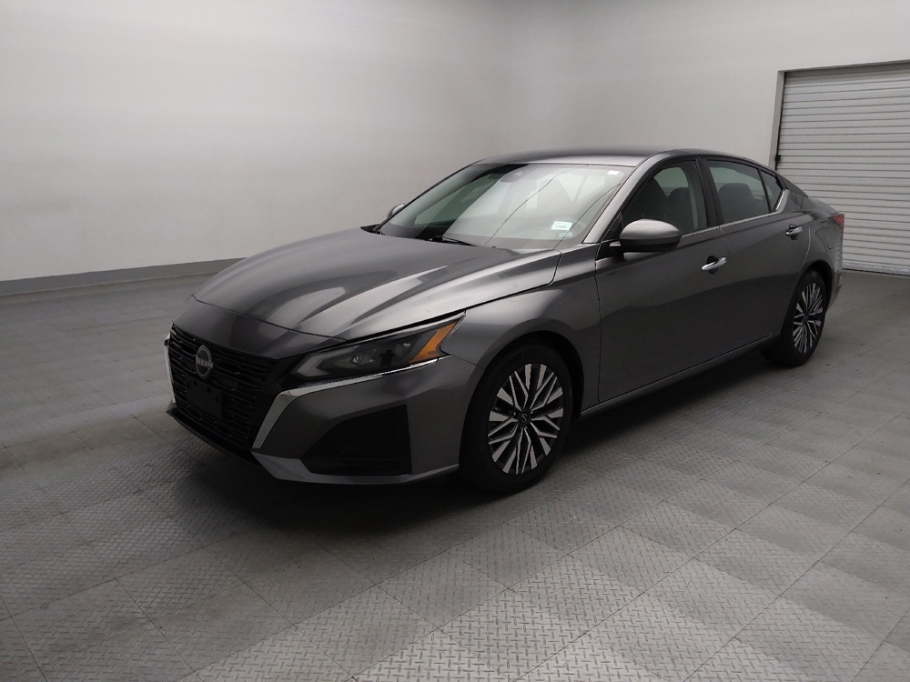 2023 Nissan Altima SV